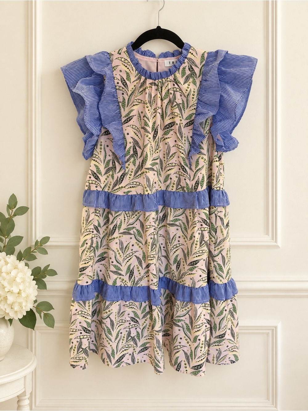 THML Lowcountry Botanical Print Ruffle Dress – Size Small